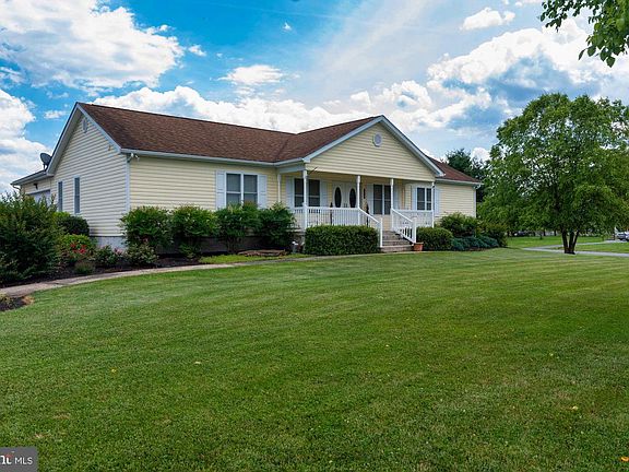 2nd image of 390 Nansfield Dr