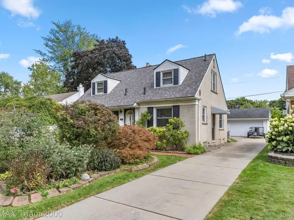 1625 Birchcrest Dr, Dearborn, MI 48124