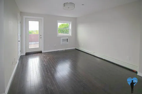 Rented by Next Door Realty NYC | media 17