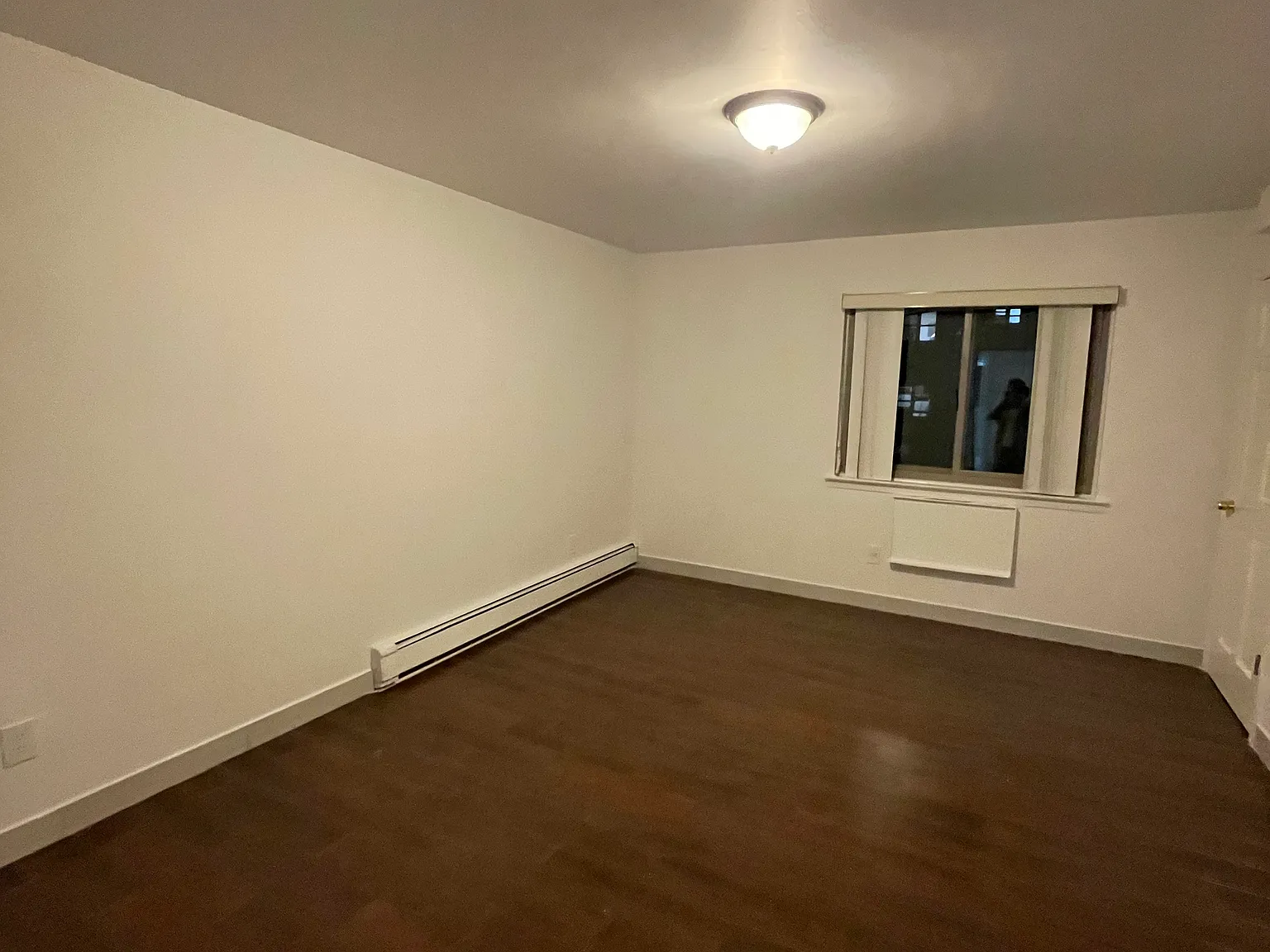 4 bed, 1200 sqft, $3,550 — Photo 2