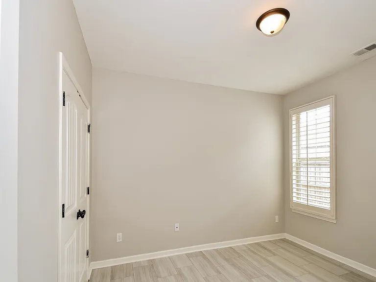 430 Hidden Meadows Cv — Photo 13
