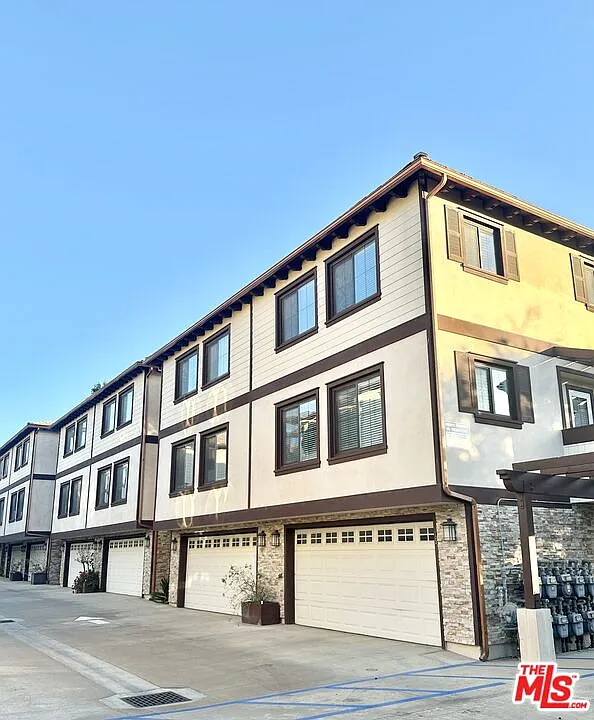 5250 Chesebro Rd