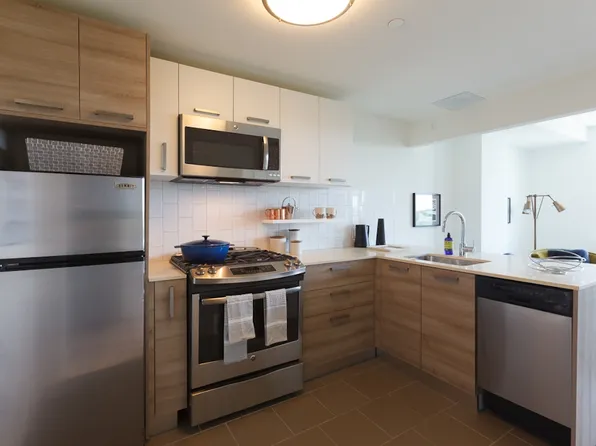 626 Flatbush Avenue 2F image 1 of 14