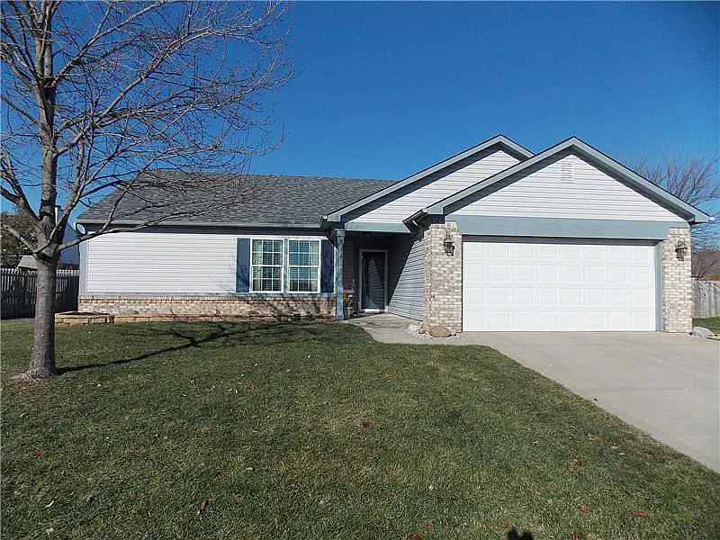 137 Fountain Dr photo 1