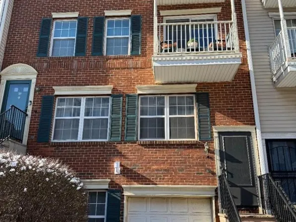 31 Marrow St, Newark, NJ 07103