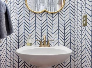 1059 N Village Dr, Decatur, GA 30032