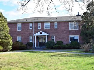 219 Schrade Rd APT 1B, Briarcliff Manor, NY 10510