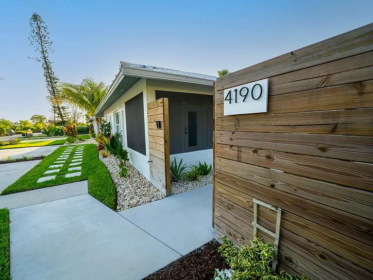 4190 Mariner Ln — Photo 44