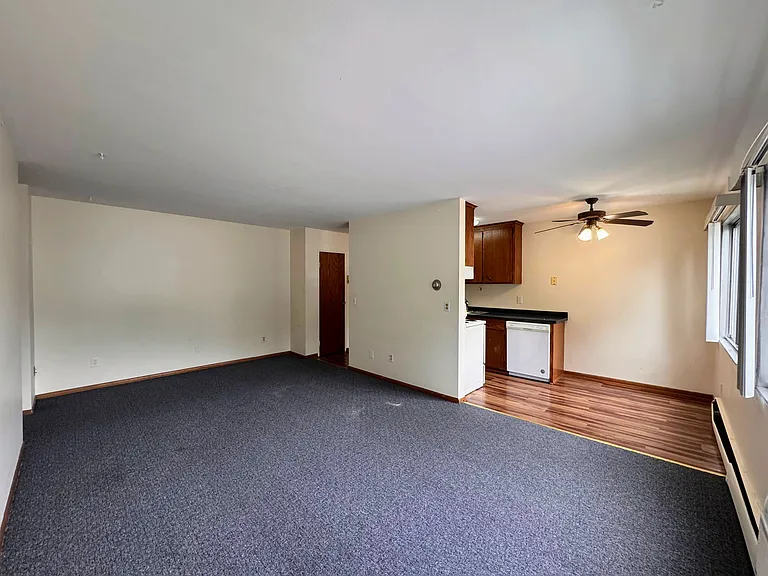 840 18th Ave SE — Photo 16