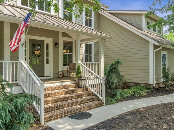 54 Galician Ct, Pelzer, SC 29669
