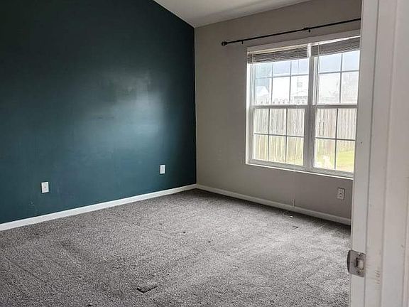 3rd image of 1000 Whitlow Blvd