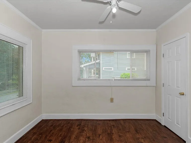 3160 Lake Ave — Photo 11