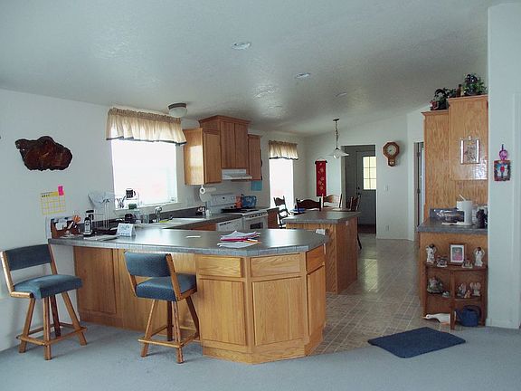 kit. area, man. home  