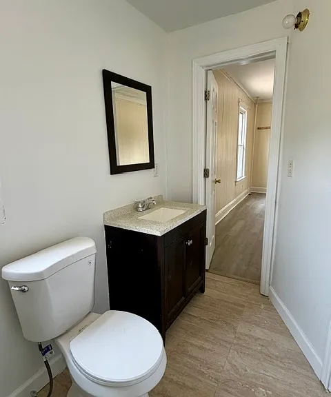 53 Dixon Ave — Photo 8