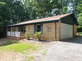 168 Hillndale Ln, Statesville, NC 28677