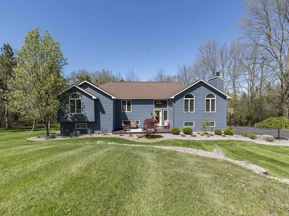 8092 Wild Lemon Ln, Manlius, NY 13104