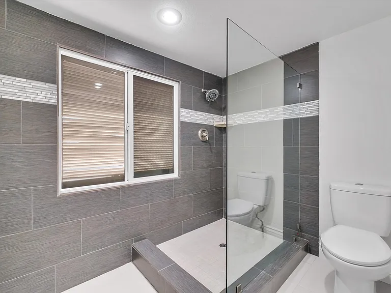 4150 Schaefer Ave #29 — Photo 16