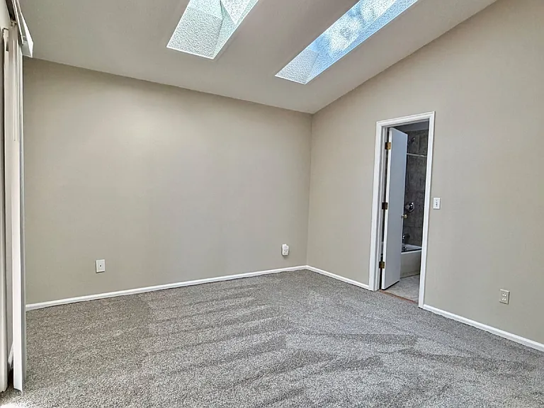 8599 Rabbitbrush Way — Photo 16
