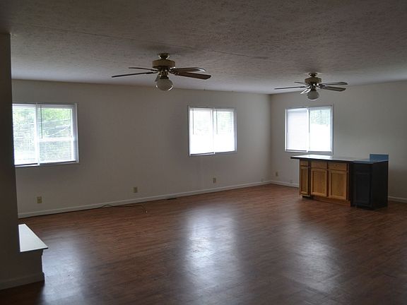4th image of 701-812 W 11th St #2
