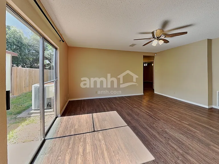 9254 Village Brown — Photo 8
