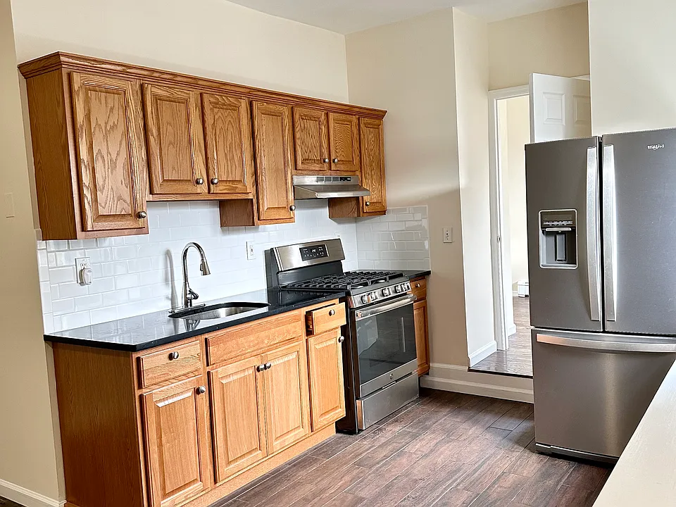 1820 Unionport Rd #1