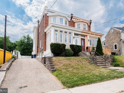7610 Ridge Ave, Philadelphia, PA, 19128