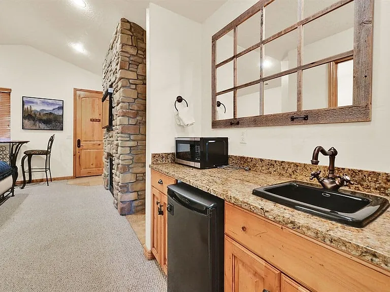 5176 E Fairview Loop #1 — Photo 8