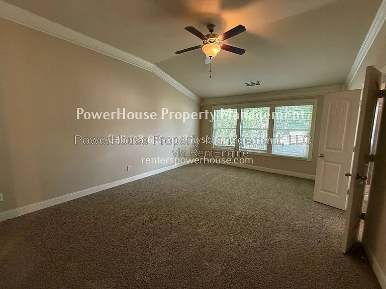 1045 Township Cir — Photo 24