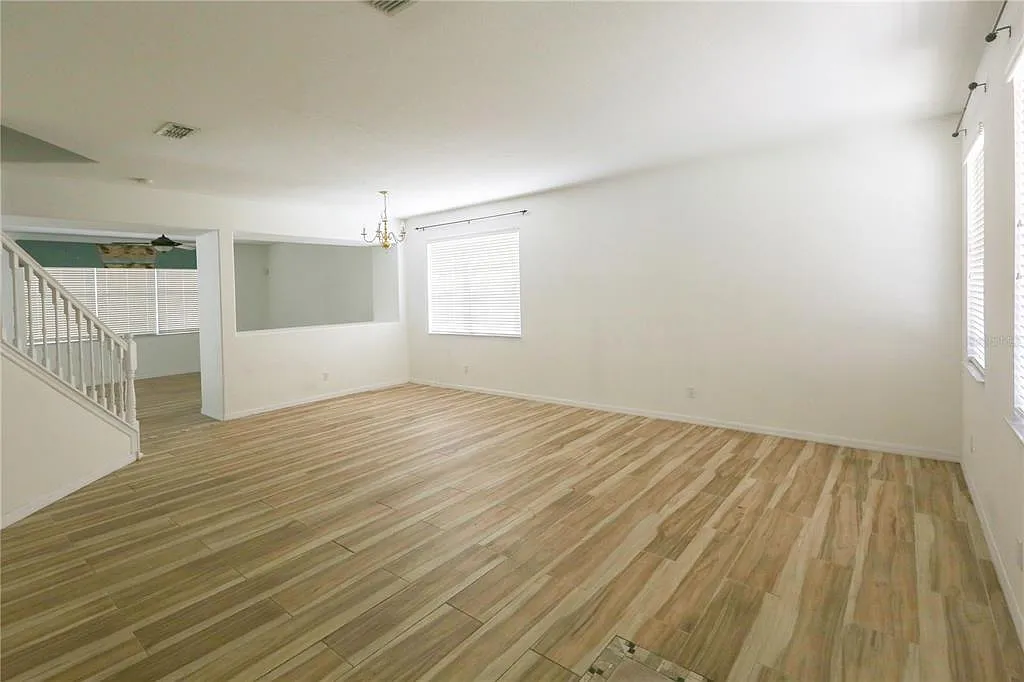 Building Photo - 16801 Sunrise Vista Dr
