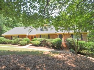 1051 Castle Dr, Watkinsville, GA 30677