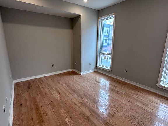 4th image of 914-18 W Susquehanna Ave #2B