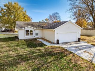 E11066 Maple Park Dr, Prairie Du Sac, WI 53578