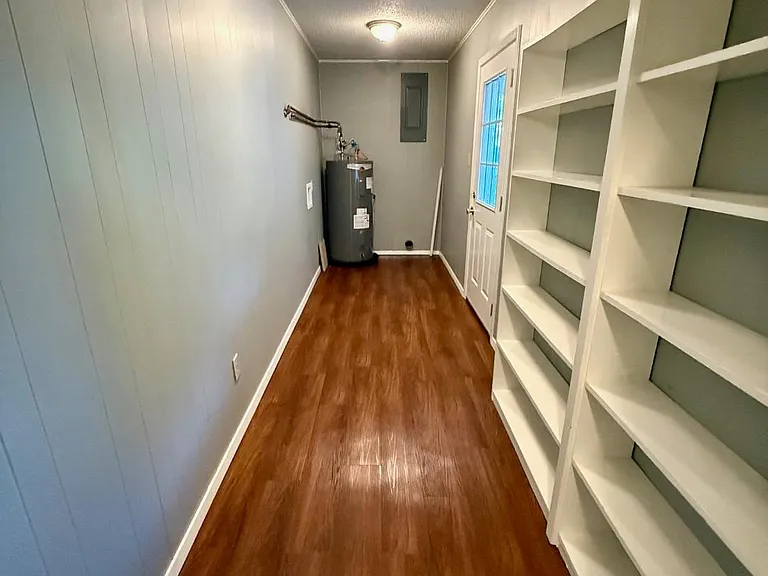 10514 FM 1650 — Photo 8