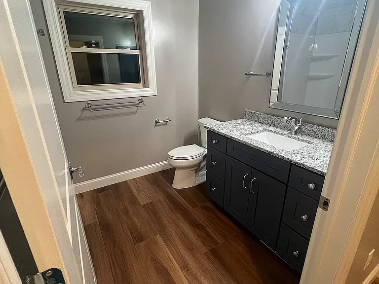 409 Knight St — Photo 5