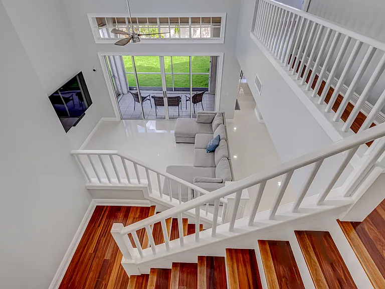17 Selby Ln — Photo 34
