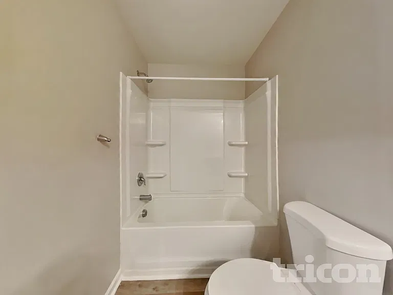 923 Avondale Dr — Photo 19