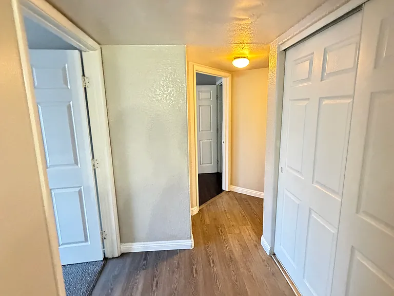 960 N Sloan Ln #104 — Photo 18