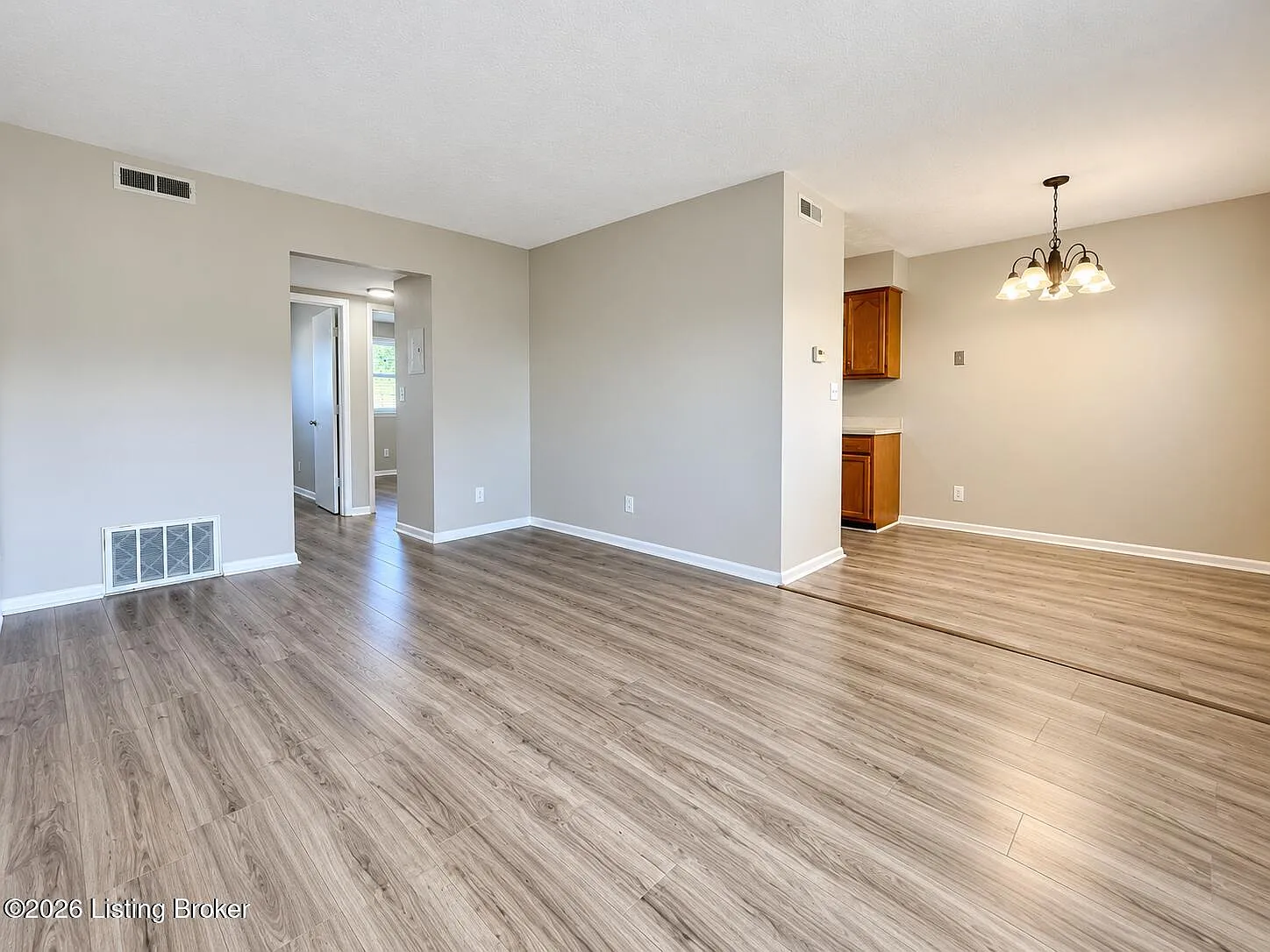 2 bed, 1.0 bath, 750 sqft, $950 — Photo 3