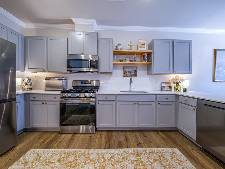 3160 N Hills Dr — Photo 13