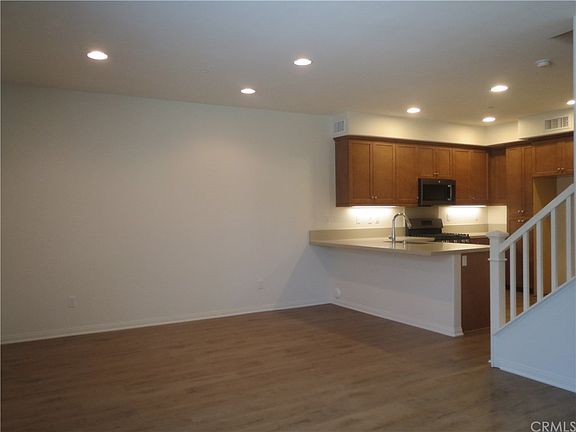 3rd image of 319 N Fenimore Ave