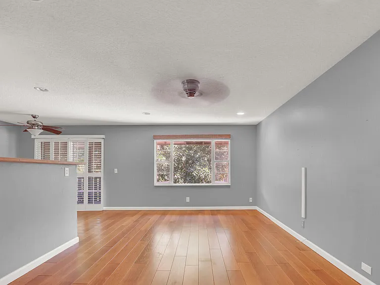 312 Southwind Dr #207 — Photo 1
