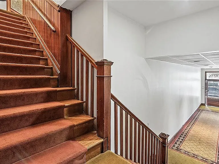 623 High St — Photo 3