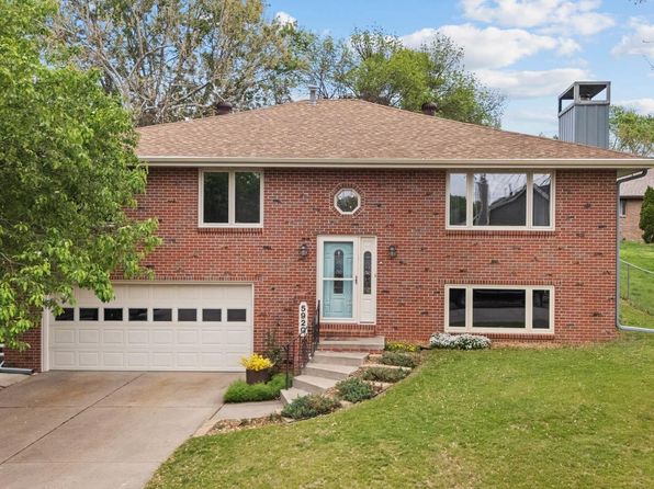 5920 Spruce St, Lincoln, NE 68516