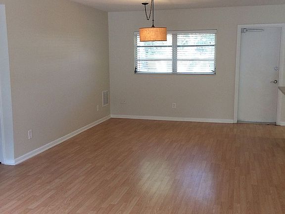 5th image of 3403 W Fair Oaks Ave