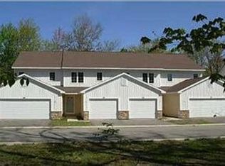 1412 Viewpoint Dr, Greenville, MI 48838