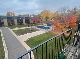 3431 Kent St APT 916, Shoreview, MN 55126