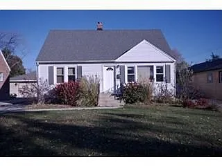 7 Washington St photo 1