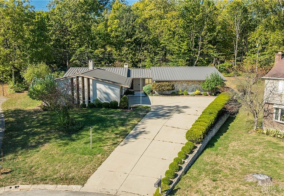 1st image of 410 Amy Ct