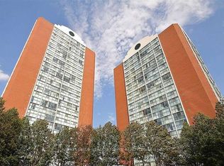 4205 Shipp Dr #2005, Mississauga, ON L4Z 2Y9