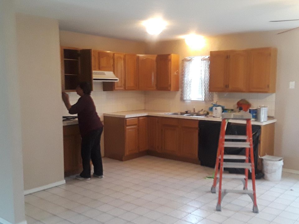 1st image of 530 S 8th Street Dr